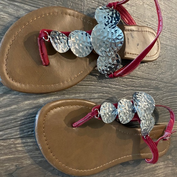 sandals - Picture 3 of 3
